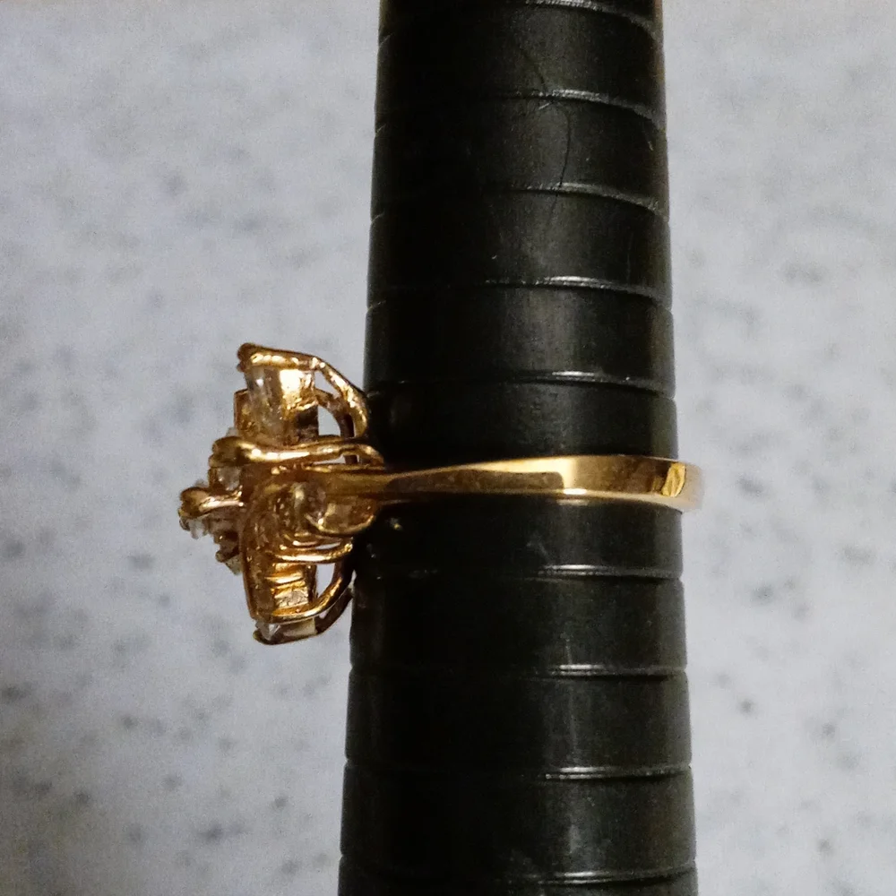 Vintage Gold Plated Cluster Ring with Australian Crystals Unique DAC Size 6